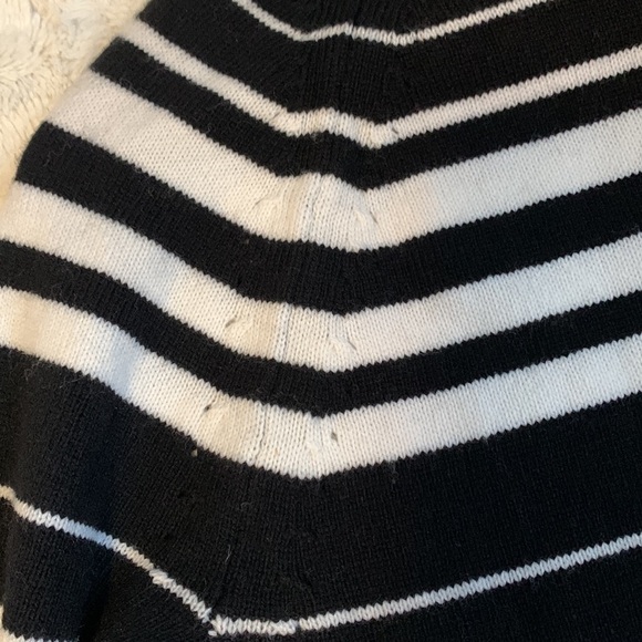 Nwt Gap Merino wool blend black & white striped mock neck sweater - Picture 8 of 8